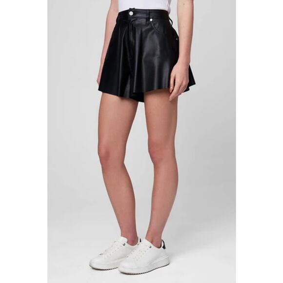 #15A NWT- Faux Leather Flare Short In Stunner Move Size:31 - Picture 1 of 6